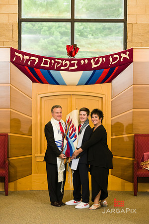Sydney_Matthew_Bnei_Mitzvah-087
