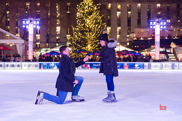 Sean_Adrie_Proposal_Bryant_Park-002