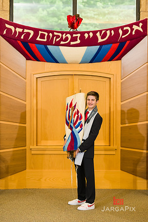 Sydney_Matthew_Bnei_Mitzvah-085