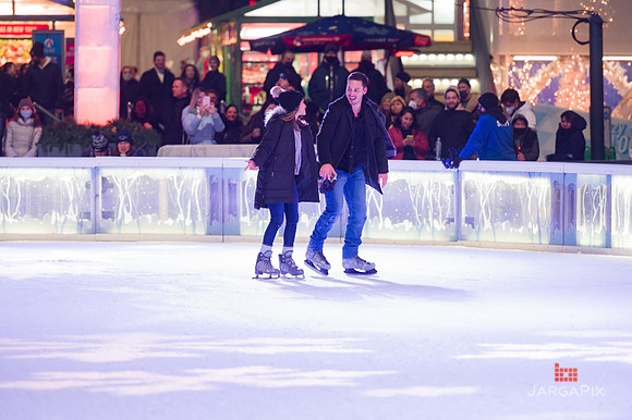 Sean_Adrie_Proposal_Bryant_Park-025