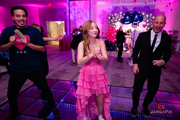 Maddie_F_Batmitzvah_Preview-031