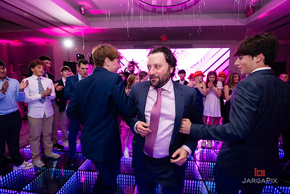 Maddie_F_Batmitzvah_Preview-057
