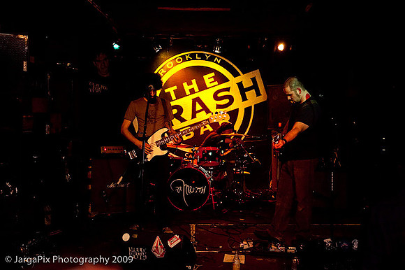 In_Musth@Trash_Bar-118.jpg