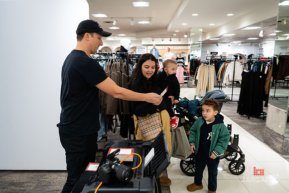 Soho_Macy's_Holiday_Activiation_2025_Roosevelt_Field-045