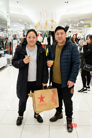 Soho_Macy's_Holiday_Activiation_2025_Roosevelt_Field-066