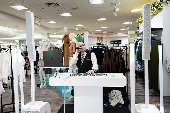 Soho_Macy's_Holiday_Activiation_2025_Roosevelt_Field-071
