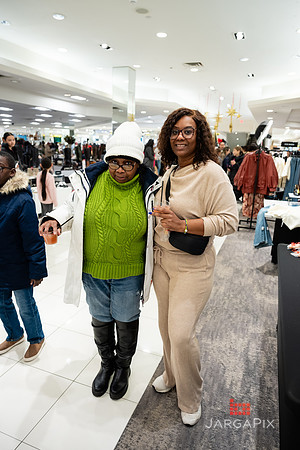 Soho_Macy's_Holiday_Activiation_2025_Roosevelt_Field-082
