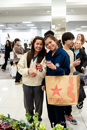 Soho_Macy's_Holiday_Activiation_2025_Roosevelt_Field-104