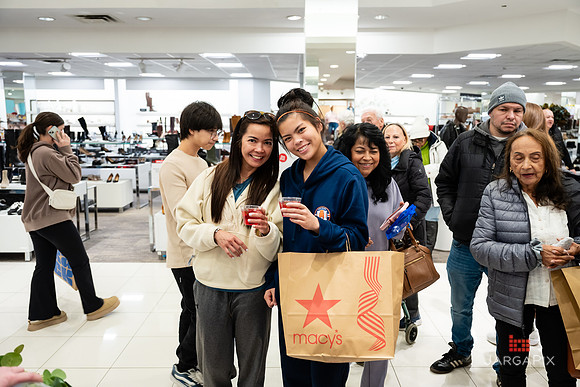 Soho_Macy's_Holiday_Activiation_2025_Roosevelt_Field-103