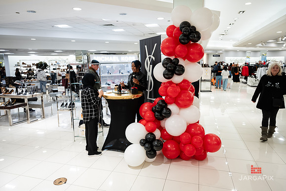 Soho_Macy's_Holiday_Activiation_2025_Roosevelt_Field-122