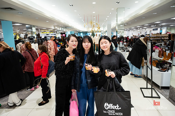 Soho_Macy's_Holiday_Activiation_2025_Roosevelt_Field-143