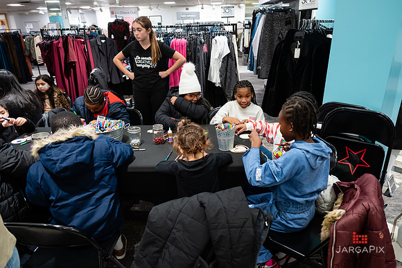 Soho_Macy's_Holiday_Activiation_2025_Roosevelt_Field-149