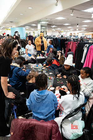 Soho_Macy's_Holiday_Activiation_2025_Roosevelt_Field-153