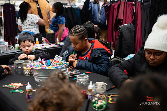 Soho_Macy's_Holiday_Activiation_2025_Roosevelt_Field-159