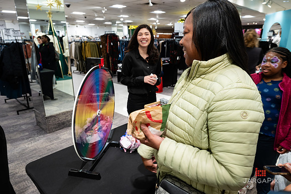 Soho_Macy's_Holiday_Activiation_2025_Roosevelt_Field-196