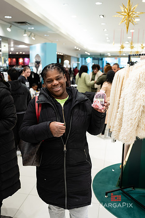 Soho_Macy's_Holiday_Activiation_2025_Roosevelt_Field-204