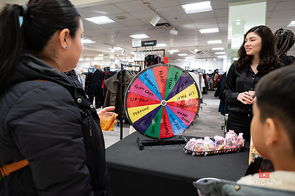 Soho_Macy's_Holiday_Activiation_2025_Roosevelt_Field-210