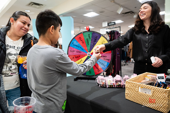 Soho_Macy's_Holiday_Activiation_2025_Roosevelt_Field-213