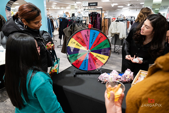 Soho_Macy's_Holiday_Activiation_2025_Roosevelt_Field-218