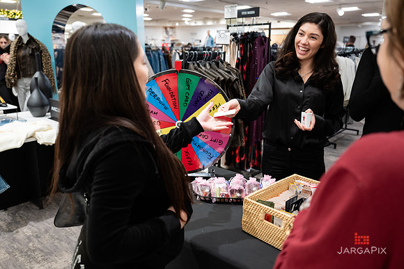 Soho_Macy's_Holiday_Activiation_2025_Roosevelt_Field-224