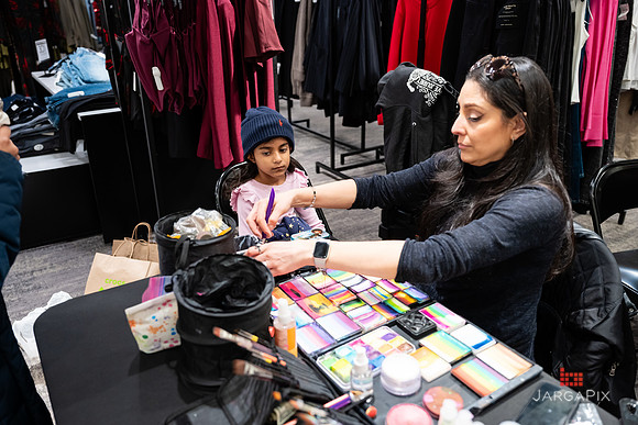 Soho_Macy's_Holiday_Activiation_2025_Roosevelt_Field-225