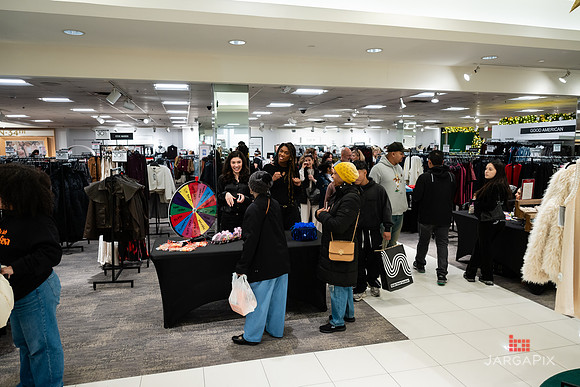 Soho_Macy's_Holiday_Activiation_2025_Roosevelt_Field-243