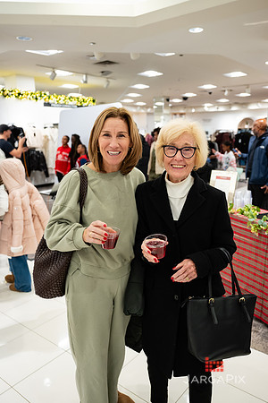 Soho_Macy's_Holiday_Activiation_2025_Roosevelt_Field-254