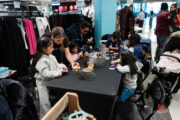 Soho_Macy's_Holiday_Activiation_2025_Roosevelt_Field-266
