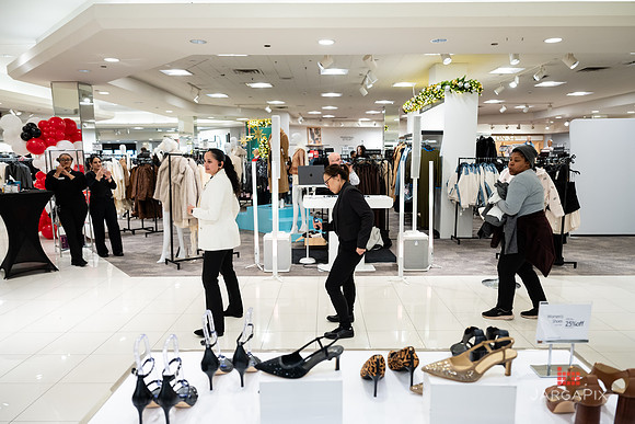 Soho_Macy's_Holiday_Activiation_2025_Roosevelt_Field-280