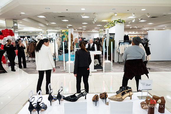 Soho_Macy's_Holiday_Activiation_2025_Roosevelt_Field-279