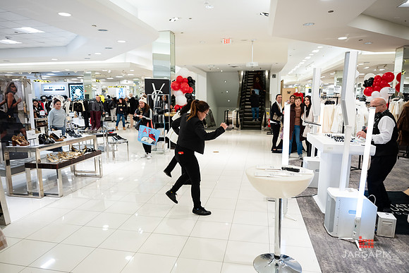 Soho_Macy's_Holiday_Activiation_2025_Roosevelt_Field-284