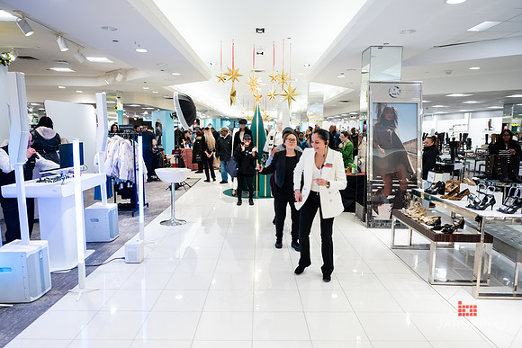 Soho_Macy's_Holiday_Activiation_2025_Roosevelt_Field-283