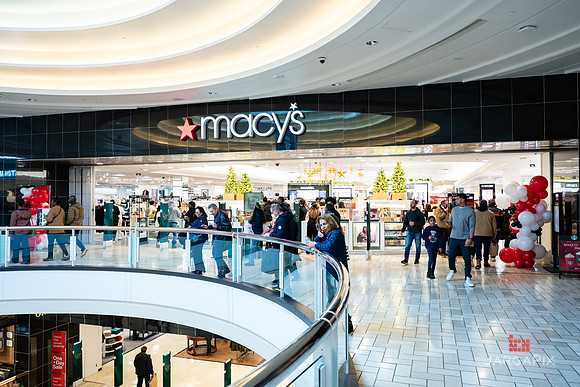 Soho_Macys_Holiday_2025_Tysons_Corner-004