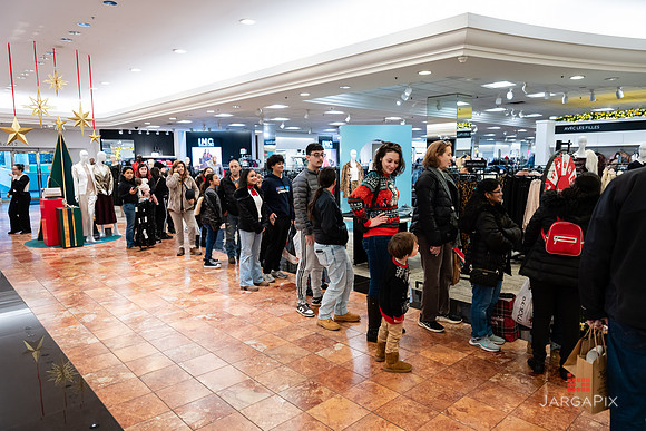 Soho_Macys_Holiday_2025_Tysons_Corner-047
