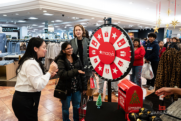 Soho_Macys_Holiday_2025_Tysons_Corner-050