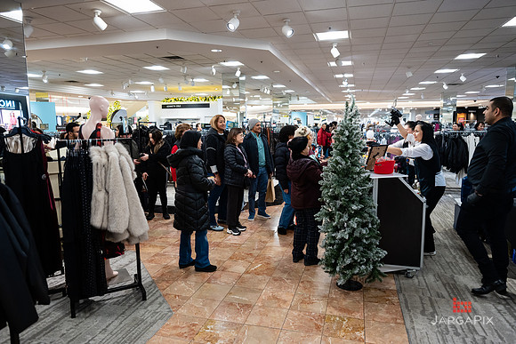 Soho_Macys_Holiday_2025_Tysons_Corner-081