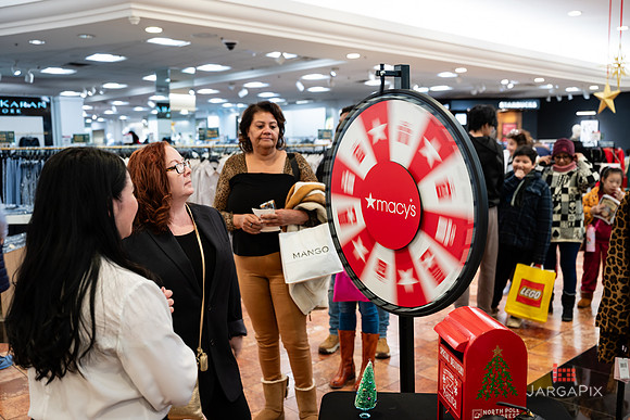 Soho_Macys_Holiday_2025_Tysons_Corner-104