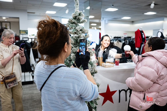 Soho_Macys_Holiday_2025_Tysons_Corner-142