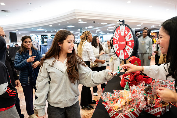 Soho_Macys_Holiday_2025_Tysons_Corner-234