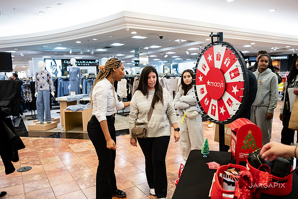 Soho_Macys_Holiday_2025_Tysons_Corner-235