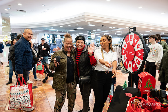 Soho_Macys_Holiday_2025_Tysons_Corner-250