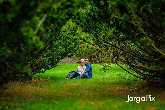 Rutgers Garden Engagement Session