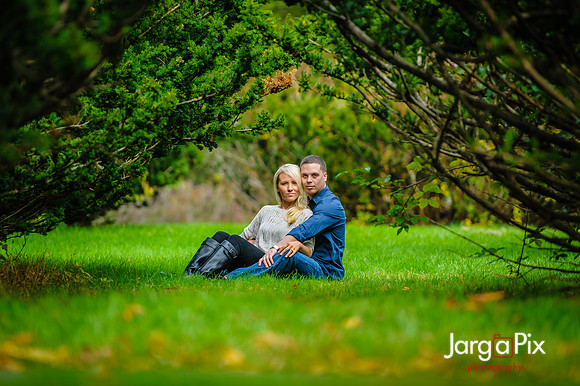 Rutgers Garden Engagement Session