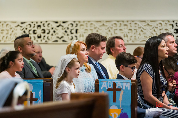 Emma_Communion-014