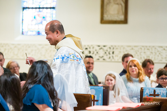 Emma_Communion-037