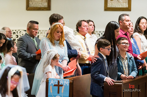 Emma_Communion-047