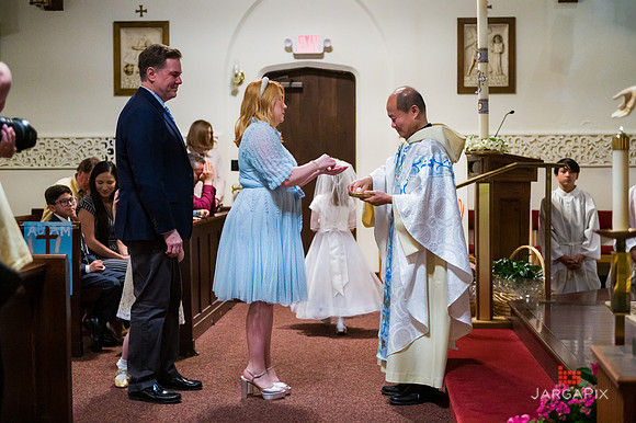 Emma_Communion-090