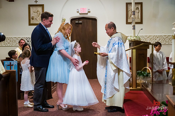 Emma_Communion-081
