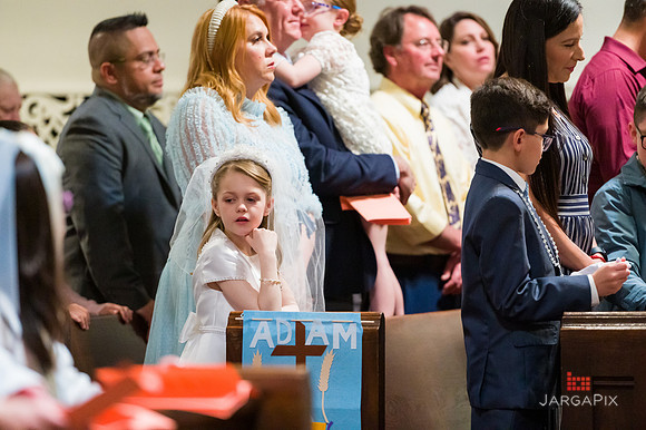 Emma_Communion-059