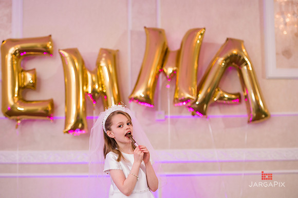 Emma_Communion-310